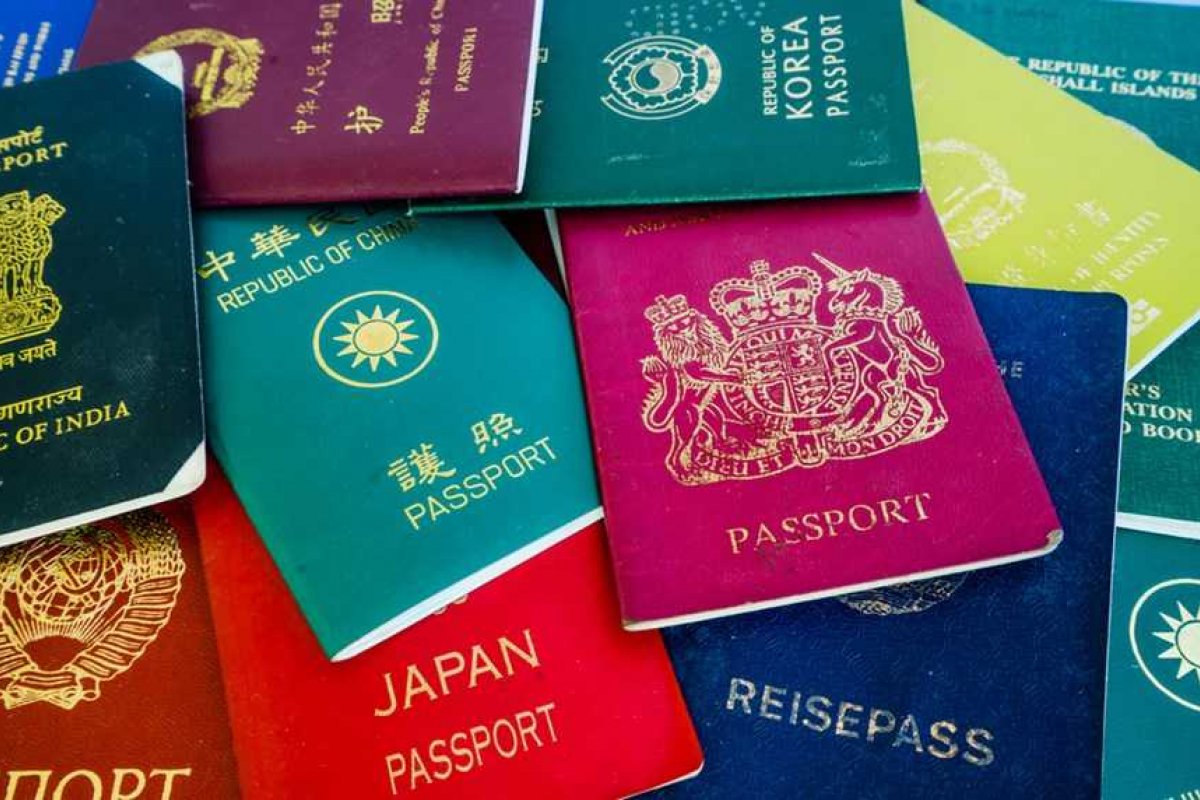 Investigação com apoio da Interpol descobre "fábrica de passaportes falsos" para mafiosos de todo o mundo na Macedônia