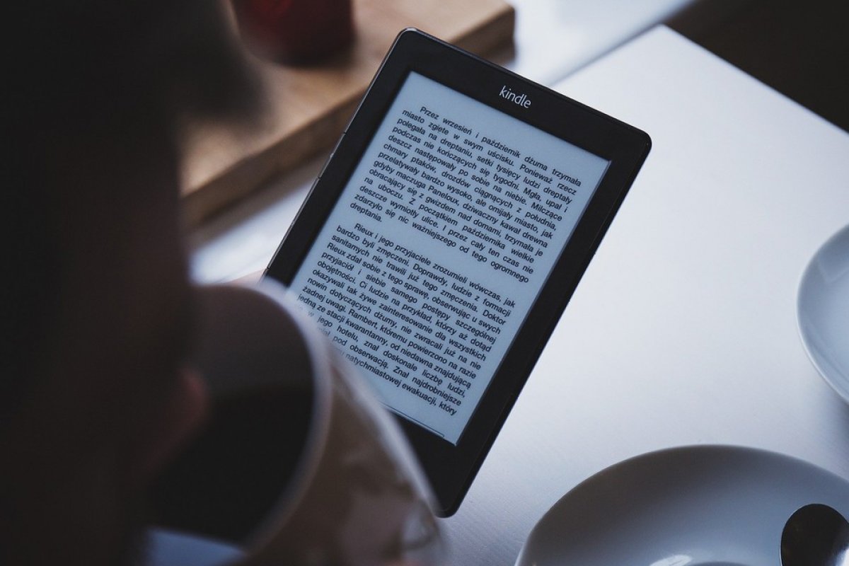 Confira plataformas que permitem baixar livros de graça