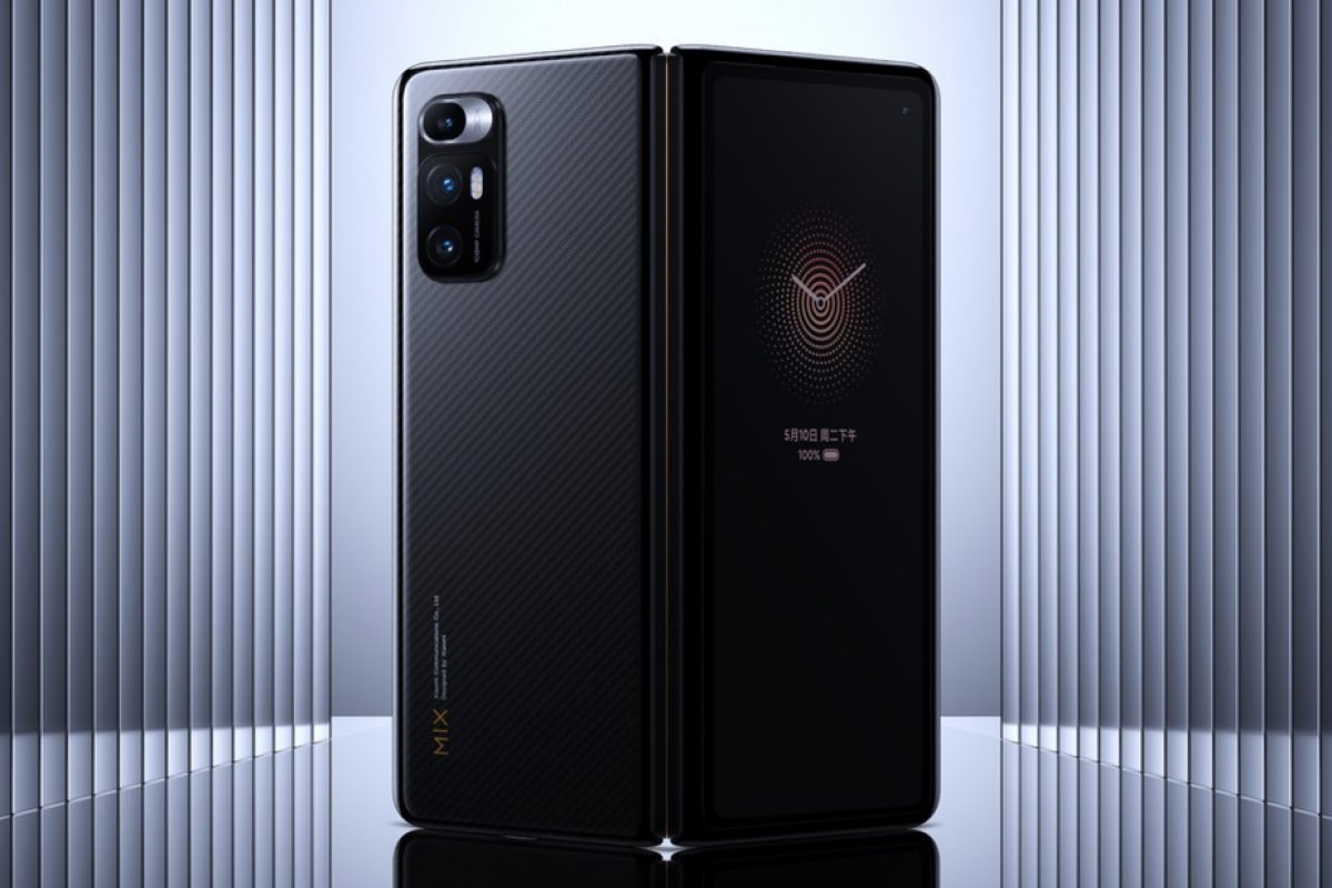 Teste de celular dobrável da Xiaomi fez aparelho abrir e fechar 200 mil vezes