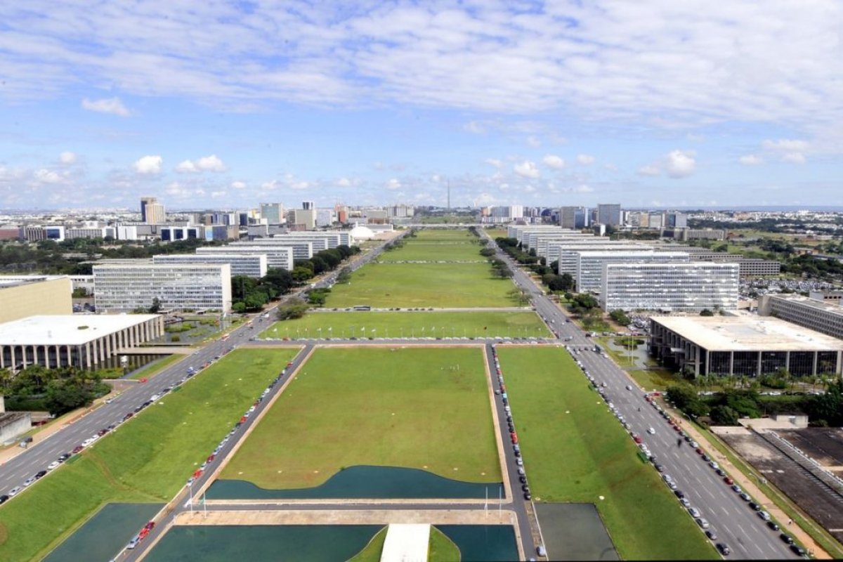 Com bloqueio no Orçamento, Ministérios da Educação e da Economia foram os que mais perderam