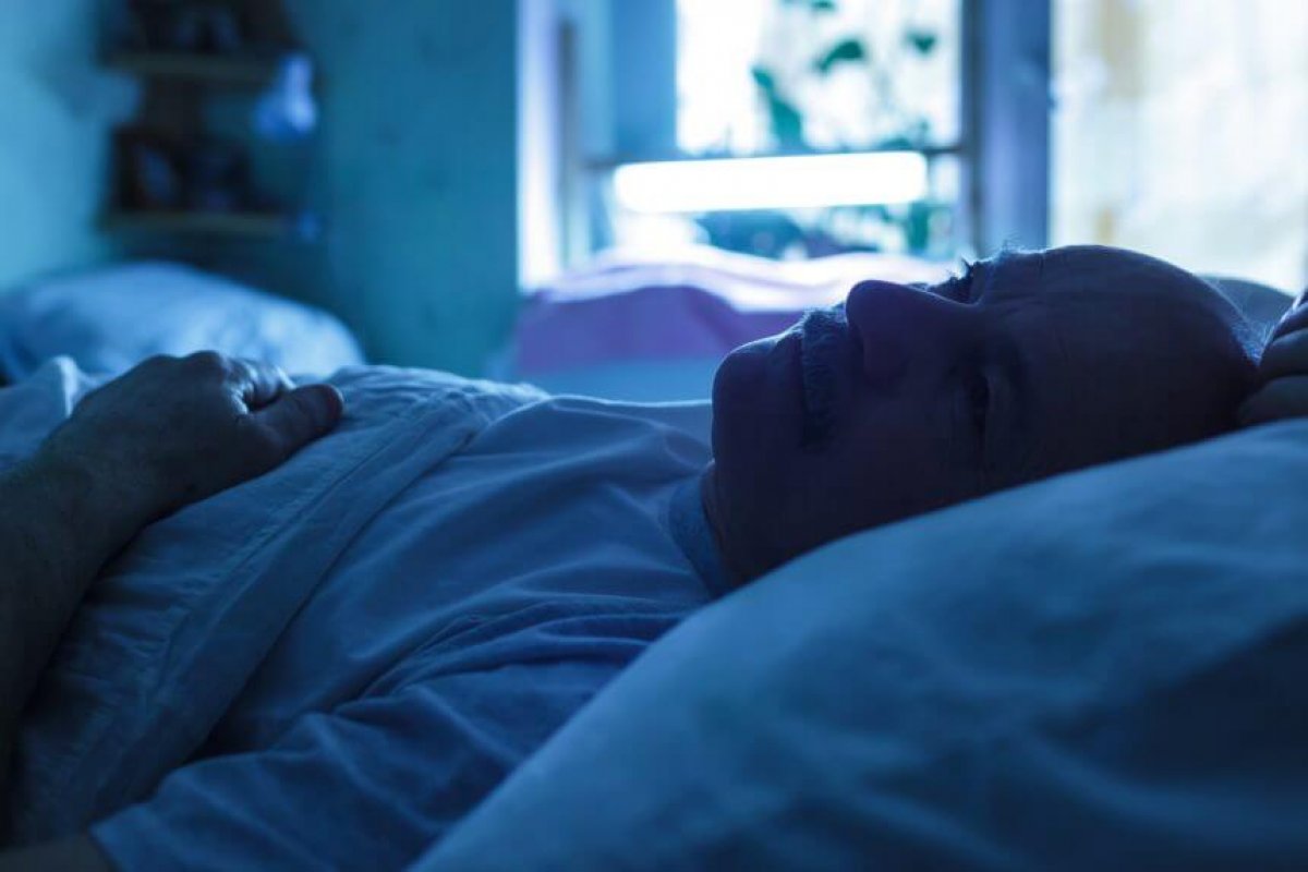 Estudo aponta que dormir pouco pode aumentar o risco de demência