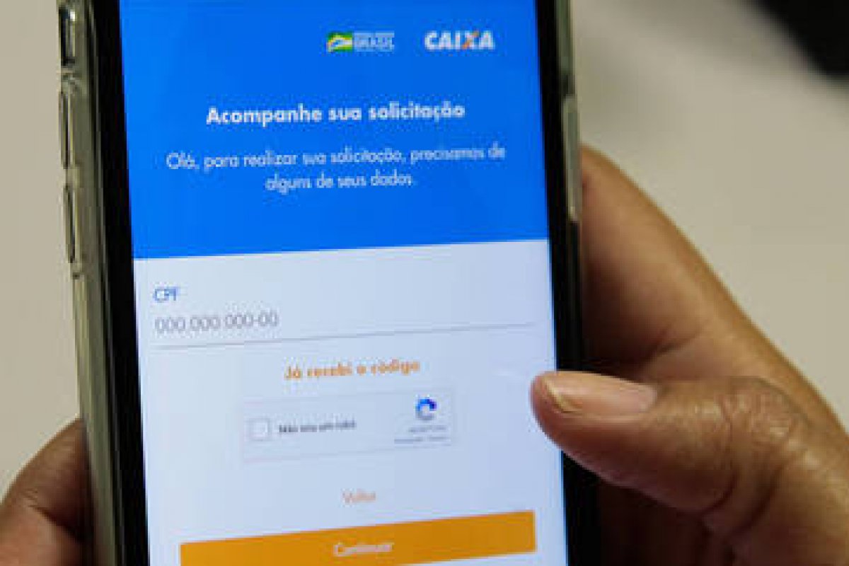 Nascidos em setembro recebem neste domingo (25) o auxílio emergencial 