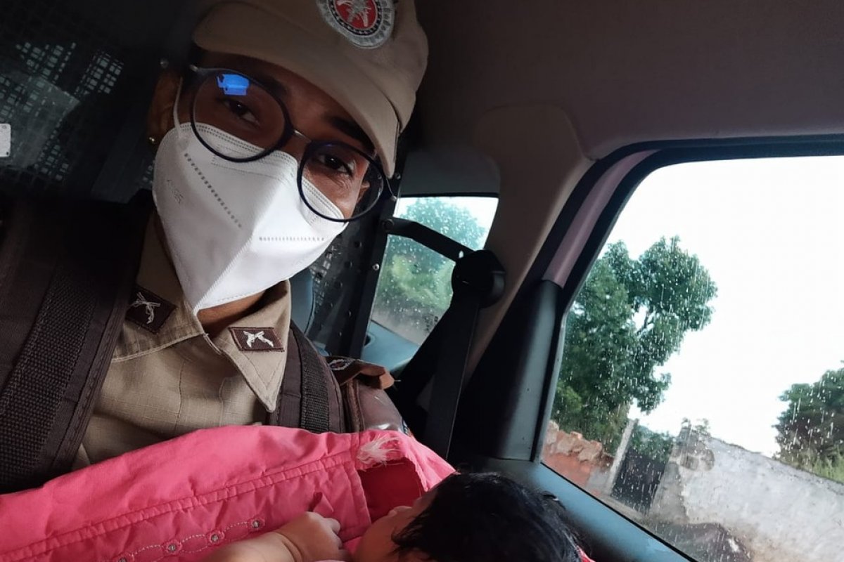 Recém-nascida é encontrada abandonada em caixa de papelão em Salvador