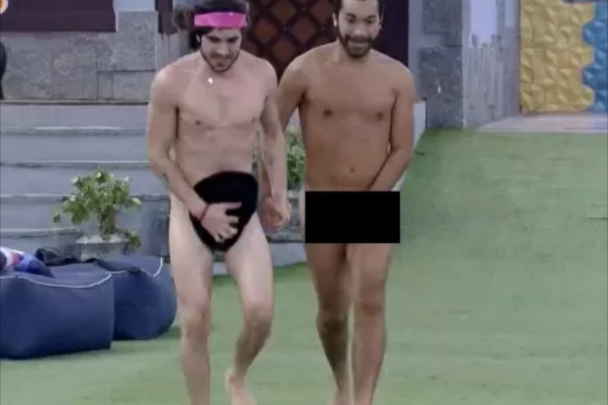BBB 21: Gil e Fiuk se beijam e  pulam nus na piscina para comemorar volta do paredão