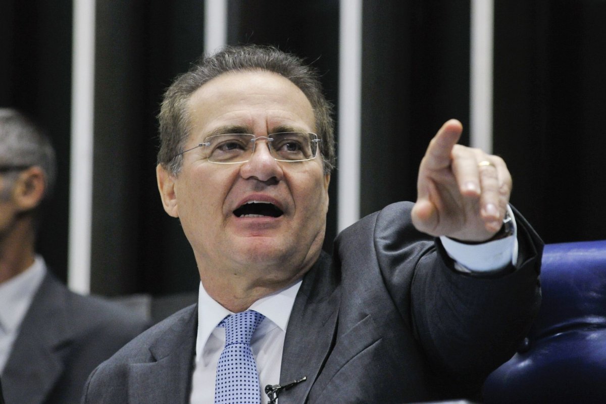 Renan Calheiros critica ações do governo e prega CPI isenta
