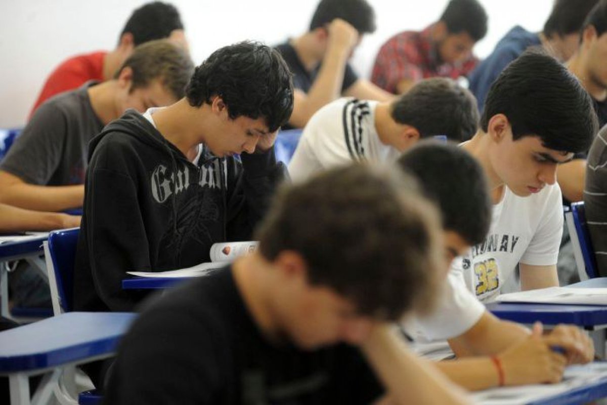 MEC aprimora procedimentos para contratação do Fies