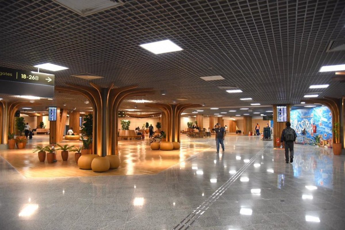 Pesquisa revela que 84% dos brasileiros acham que visitantes só devem entrar após comprovação de vacinação contra a Covid