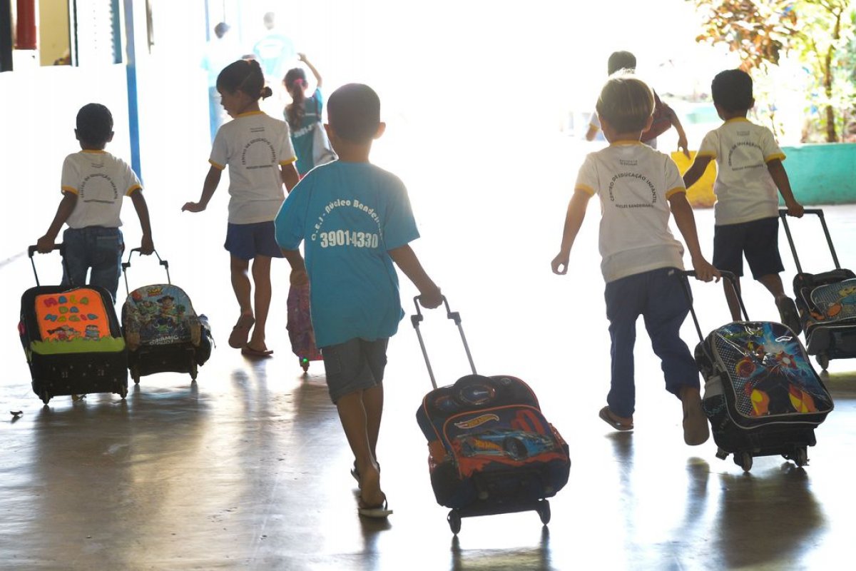  Unicef: 41% das crianças brasileiras sem estudos em 2020 tinham de 6 a 10 anos
