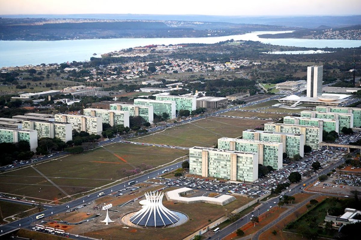 Governo quer pente-fino em benefícios sociais para liberar R$ 3 bilhões do Orçamento