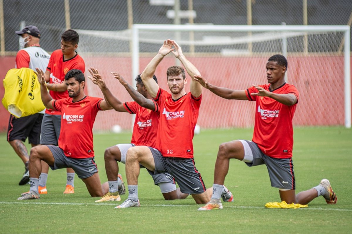 Vitória faz penúltimo treino de preparação para enfrentar o Jacuipense