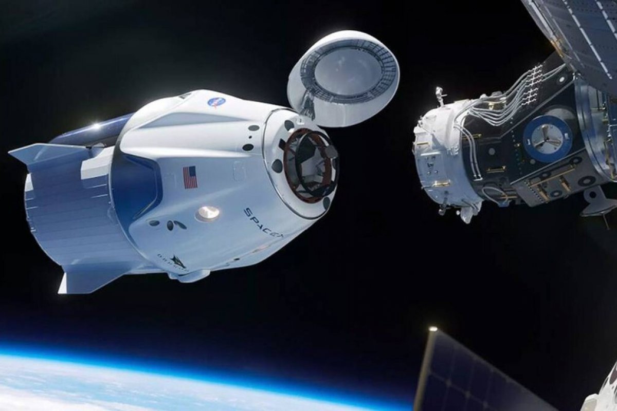 Astronautas retornam à Terra depois de quase seis meses na Estação Espacial Internacional