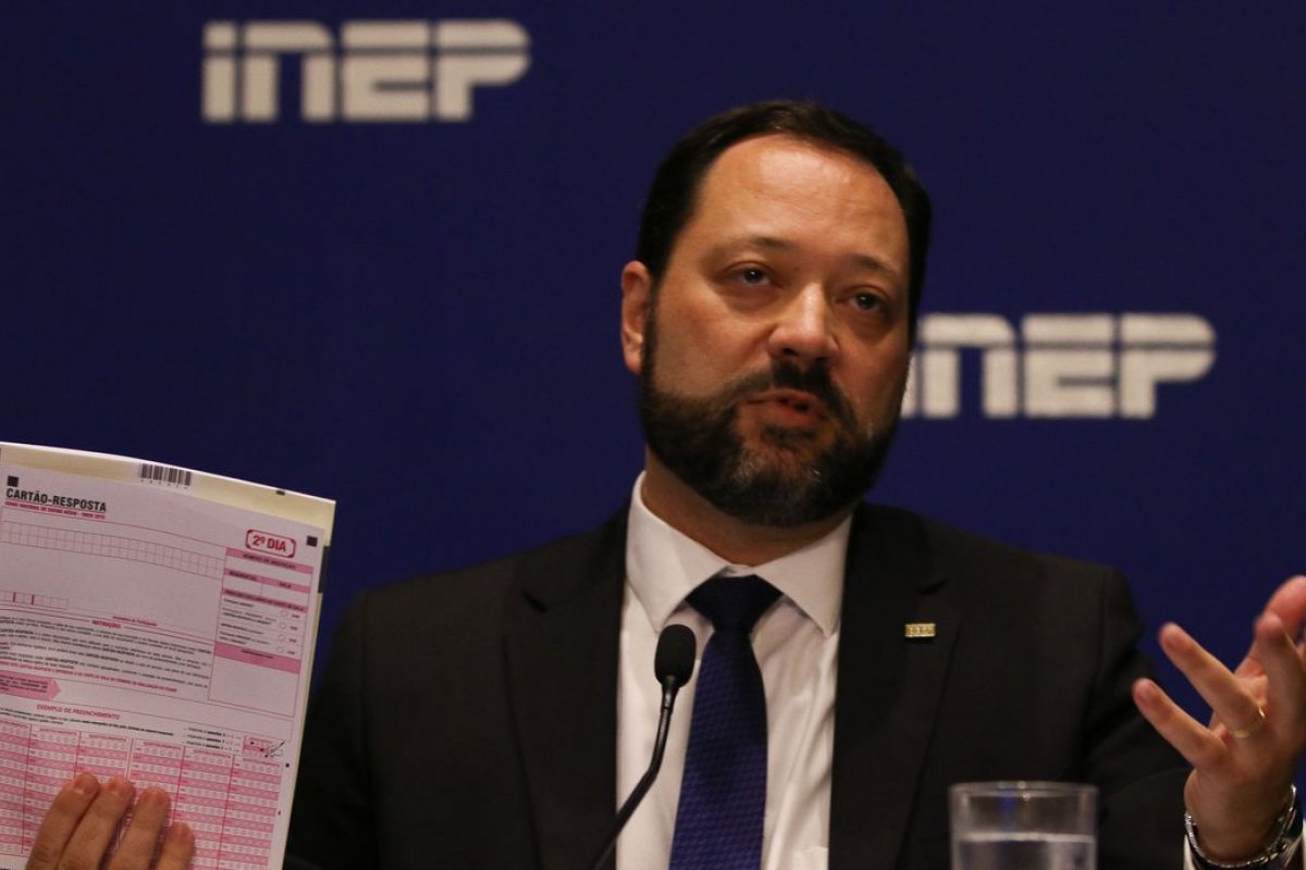 'Totalmente omisso', diz ex-presidente do Inep sobre Milton Ribeiro na preparação do Enem 2020