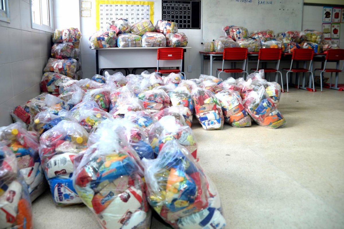 Veja o calendário da distribuição de cestas básicas para alunos da rede municipal de Salvador