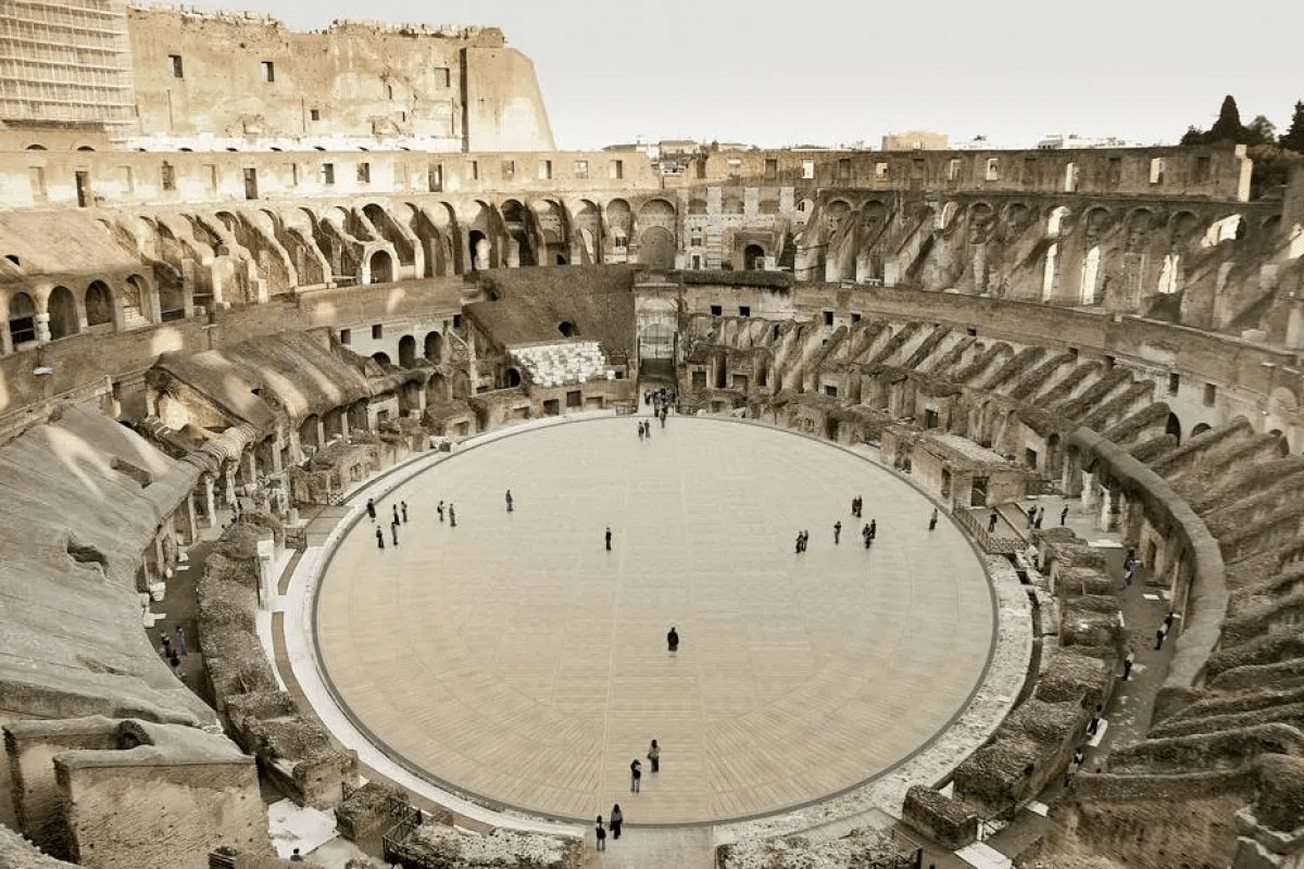 Itália apresenta projeto para reconstrução da arena do Coliseu de Roma