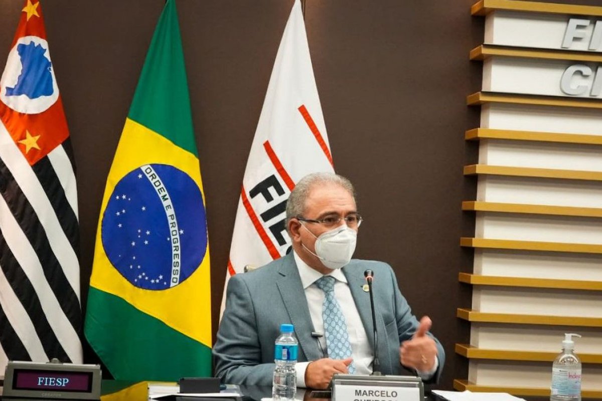 Covid-19: Ministro diz que é possível vacinar toda população brasileira até o final do ano
