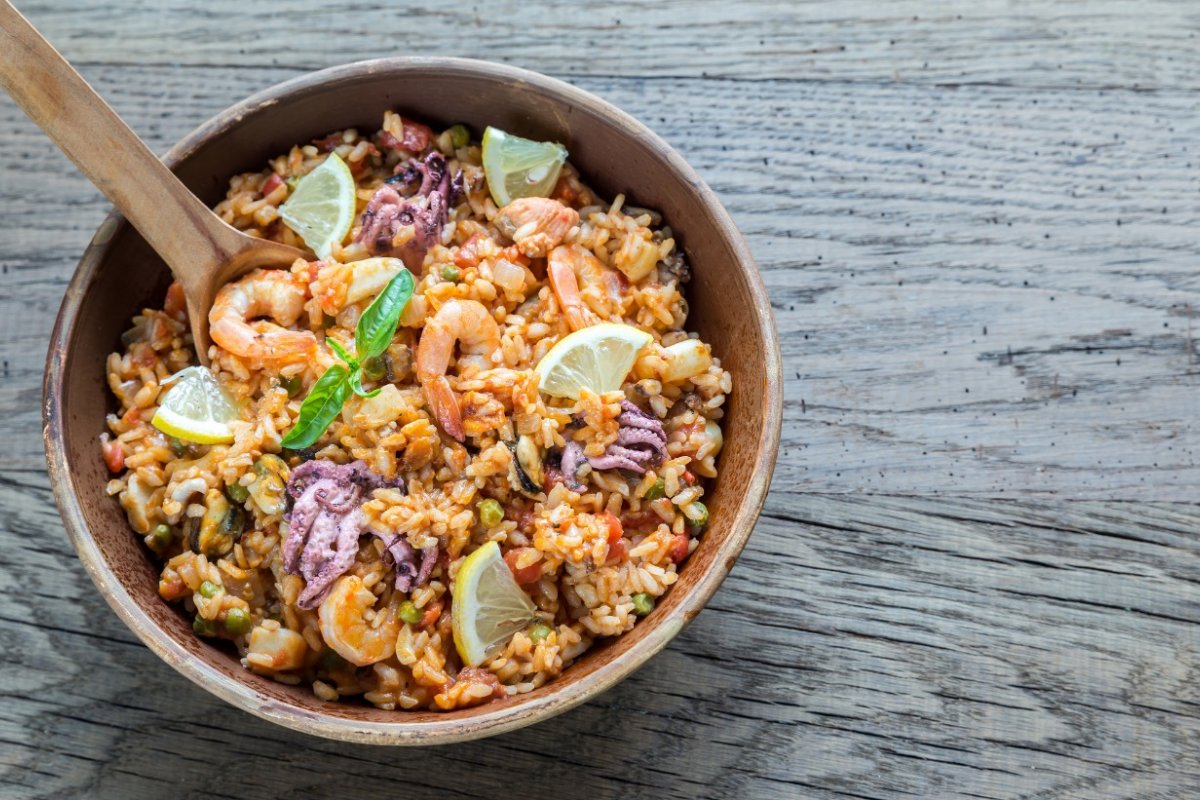 Dia das mães: receita da Paella de frutos do mar para comemorar a data especial