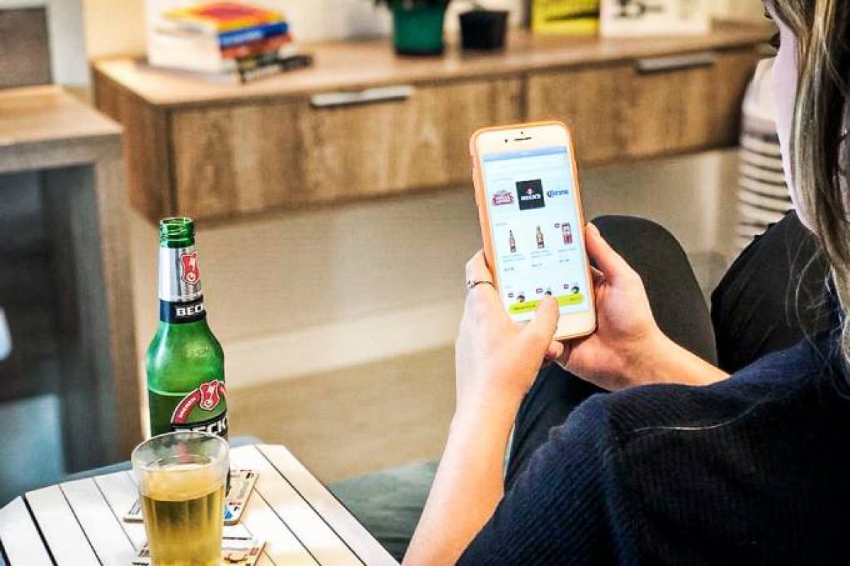 Ambev registra aumento de 11,6% nas vendas digitais durante pandemia 