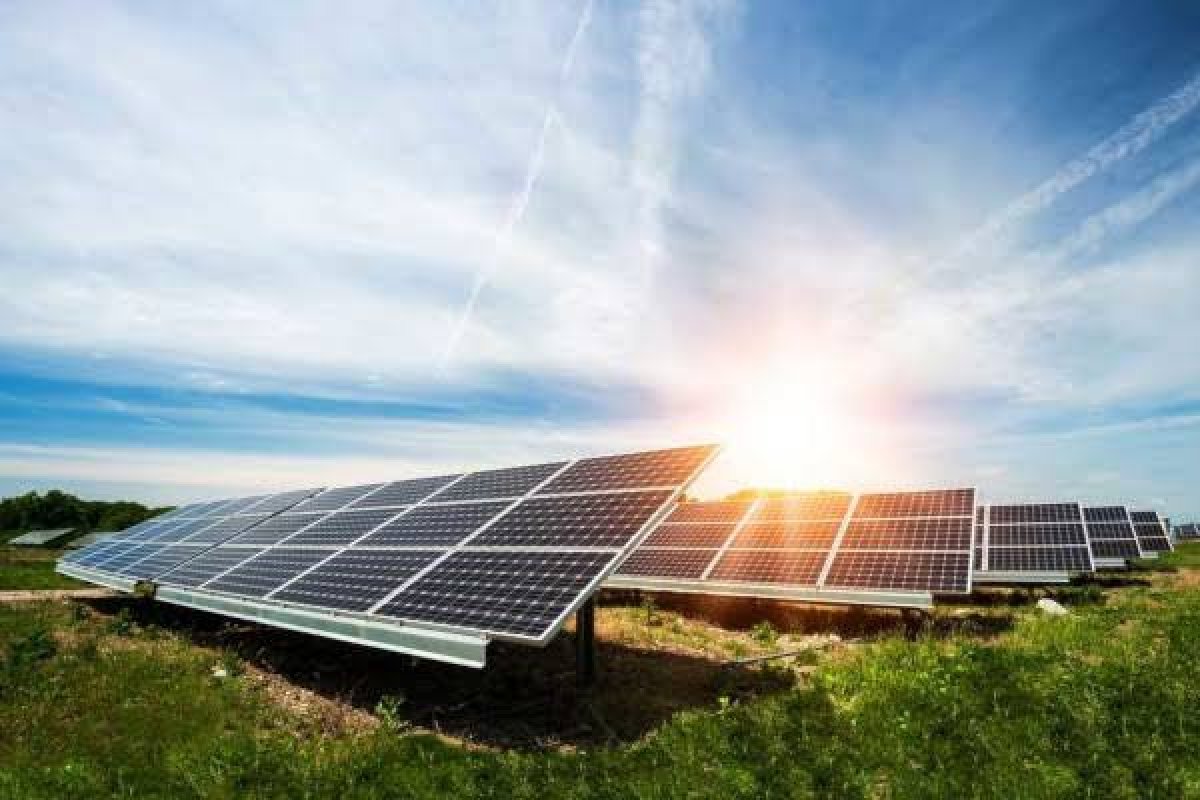 Geração própria de energia solar atinge R$ 28 bilhões em investimentos e 166 mil empregos acumulados no País