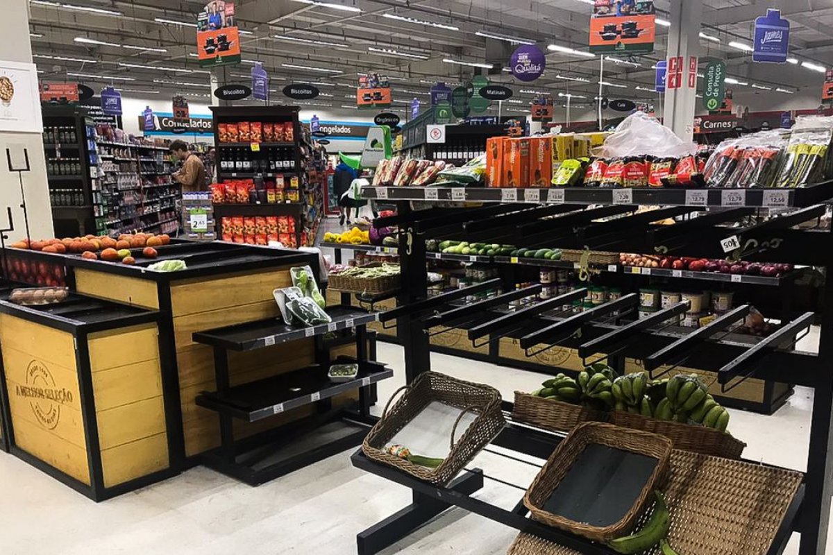 Supermercados têm alta de 7% nas vendas do primeiro trimestre de 2021, diz Abras