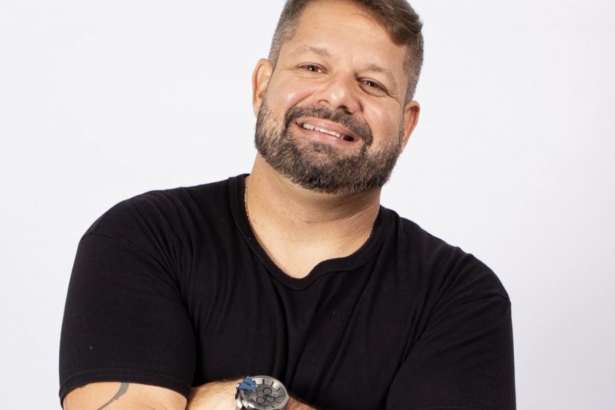 Danniel Vieira se apresenta na Vila do Bem 
