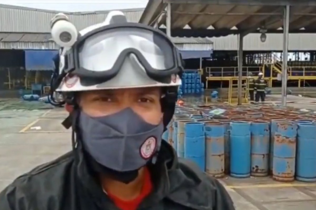 Bombeiros iniciam perícia para descobrir o que causou explosão em Mataripe