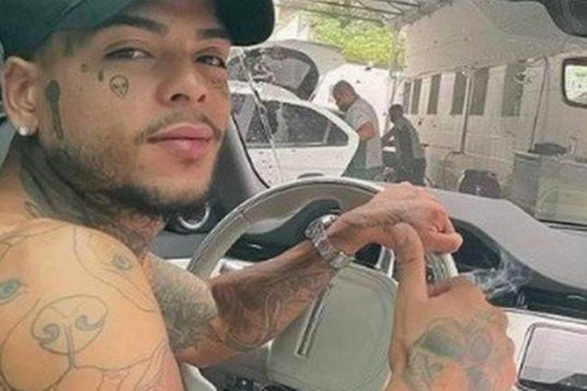 Luto! MC Kevin morre após cair do 5º andar de hotel