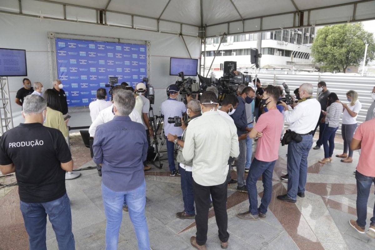 Bahia: mais da metade dos jornalistas que tiveram Covid estavam atuando quando foram infectados