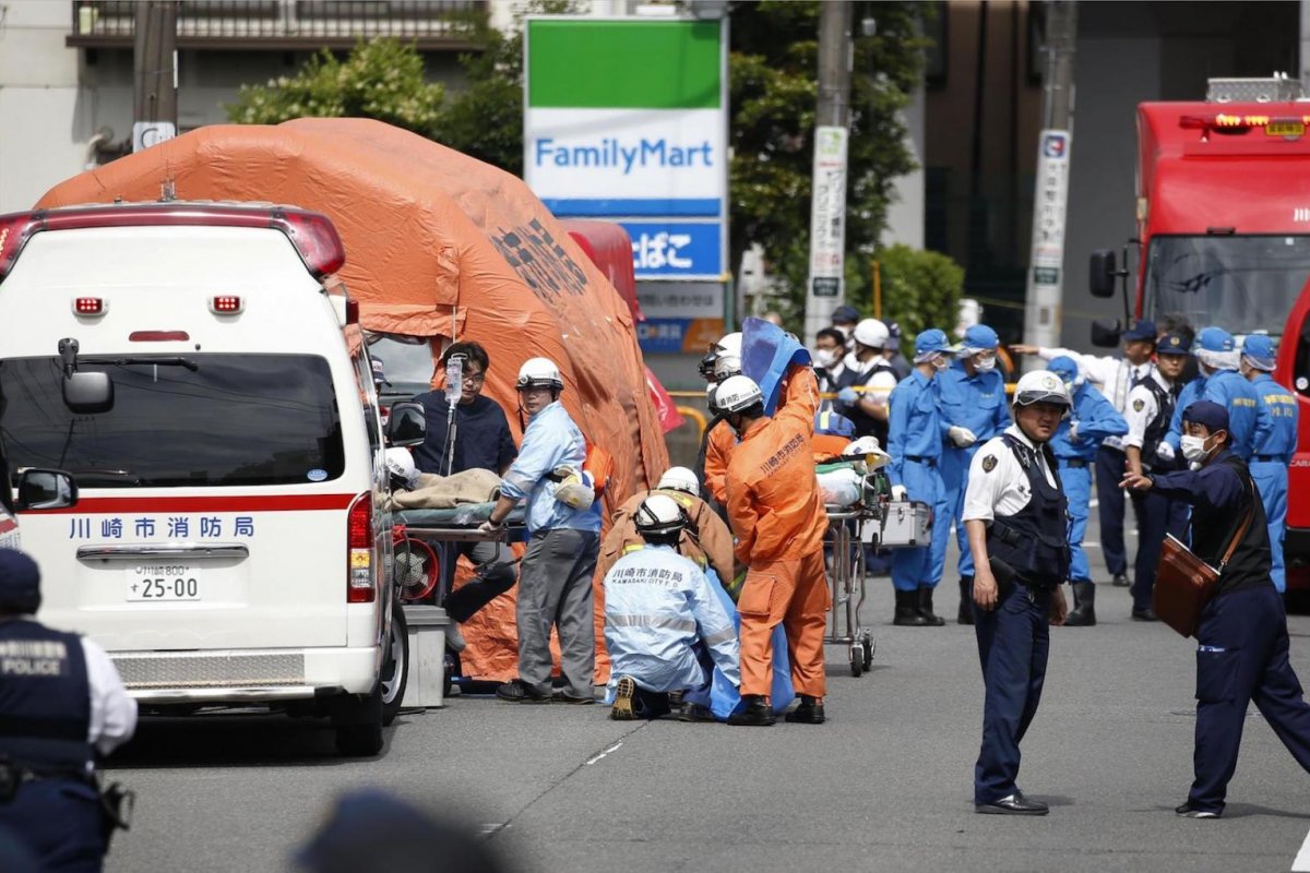 Três pessoas morrem e outras 17 ficam feridas em ataque no Japão