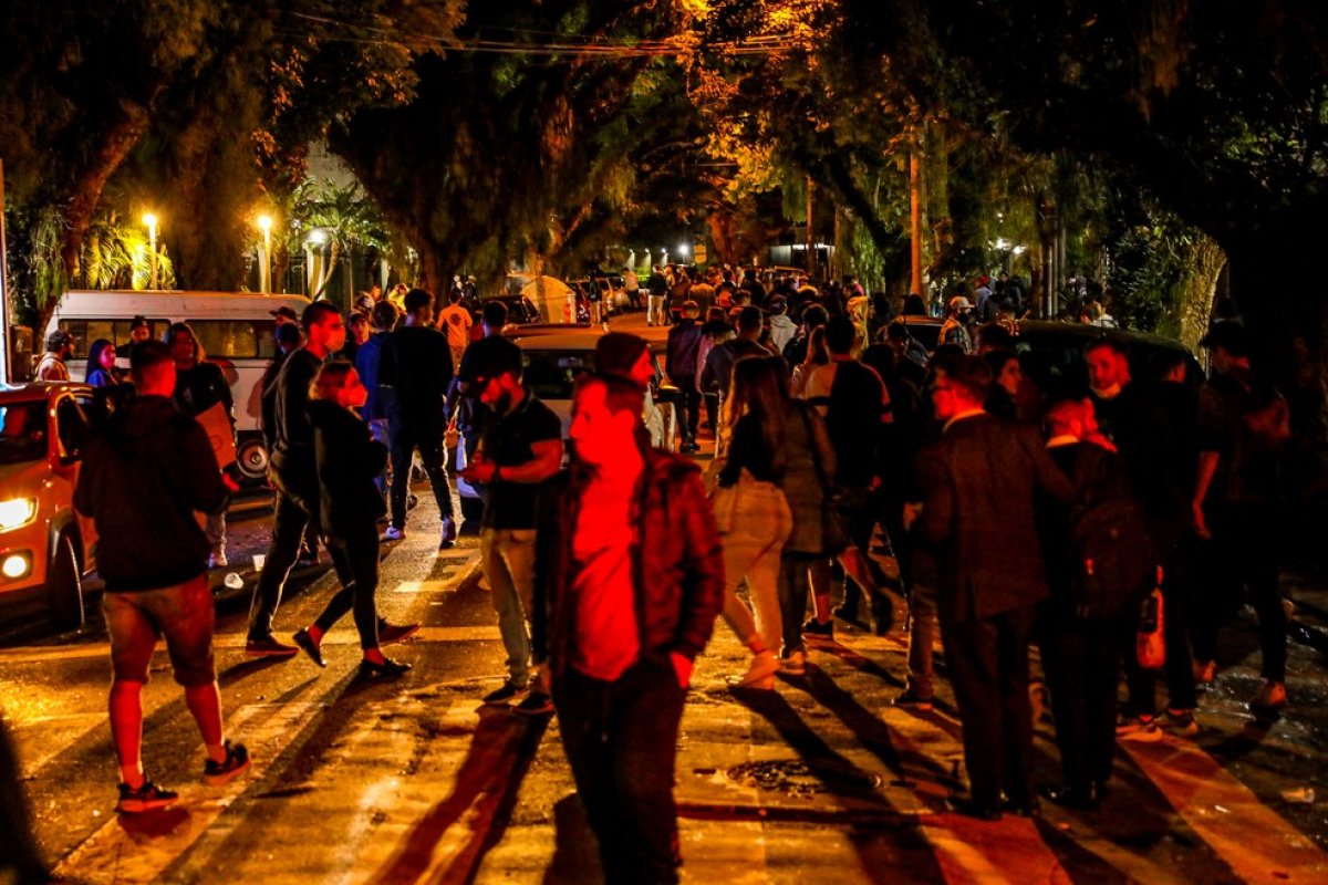 Cerca de 800 pessoas são dispersas pela Guarda Municipal das ruas de Porto Alegre 