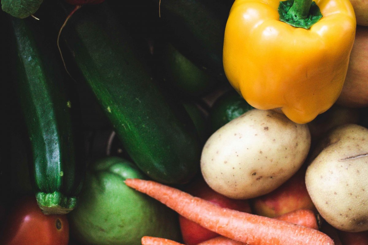 Alimentos que ajudam na digestão e como incorporá-los no seu dia a dia