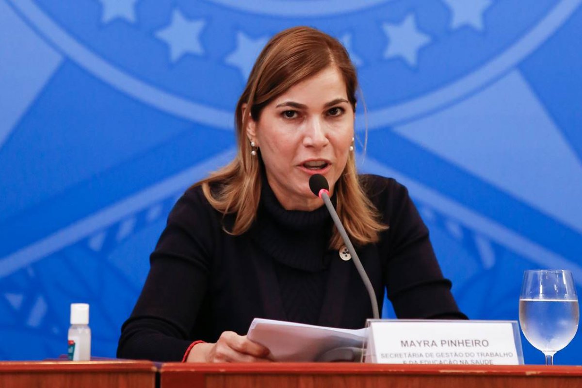 CPI da Pandemia: Mayra Pinheiro depõe sobre cloroquina nesta terça (25)