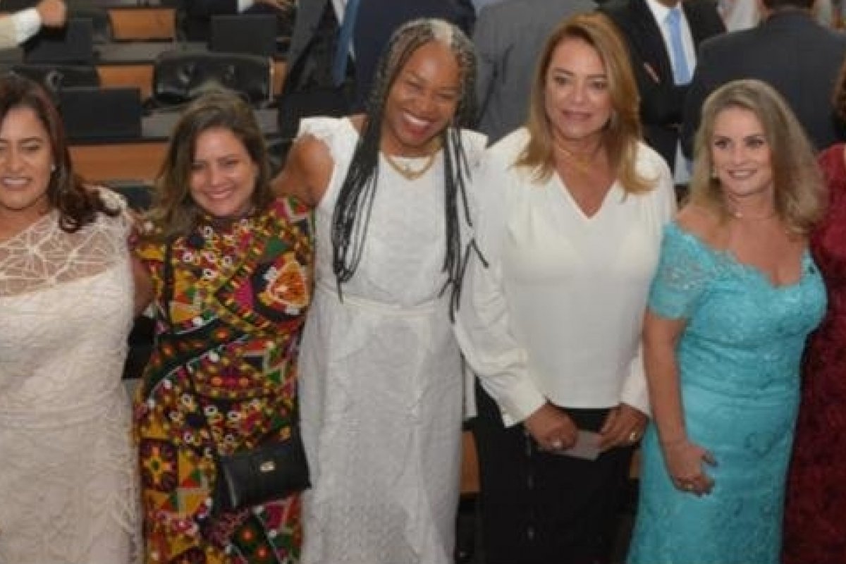 AL-BA: deputadas apresentam projeto contra violência doméstica