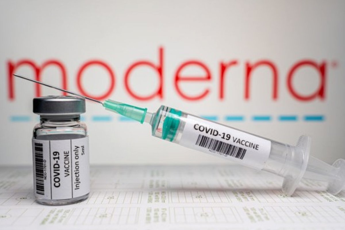 Vacina Moderna contra Covid-19 foi eficaz em teste em adolescentes de 12 a 17 anos