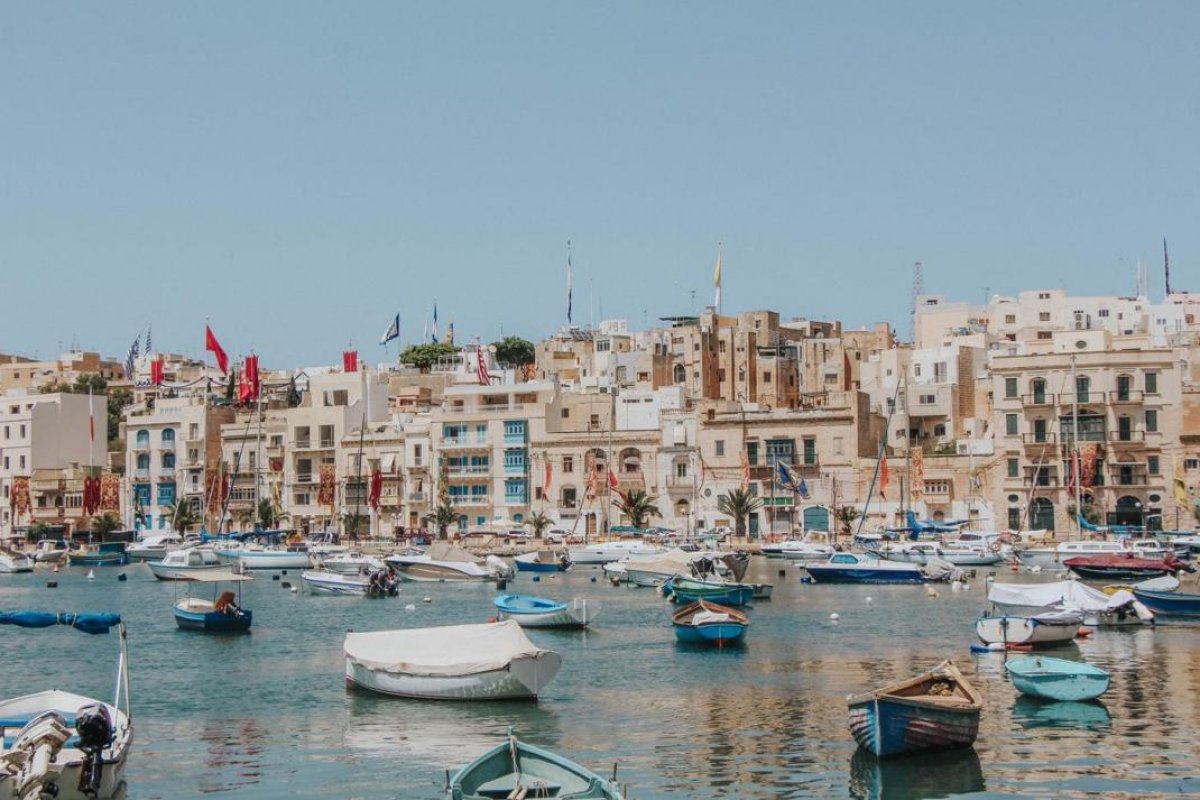 Governo de Malta anuncia que país é o primeiro da UE a atingir a imunidade de rebanho