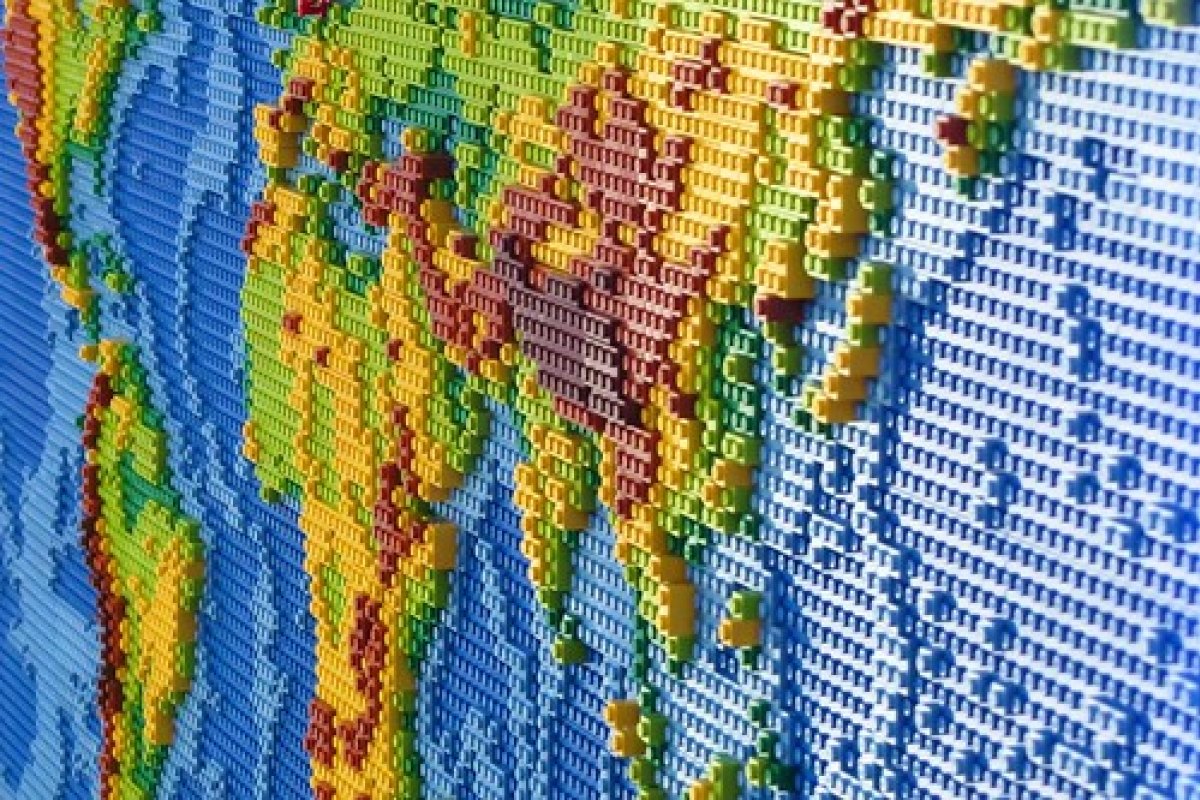 Lego lança o Art World Map, mapa-múndi com 11 mil peças que vira quadro de parede