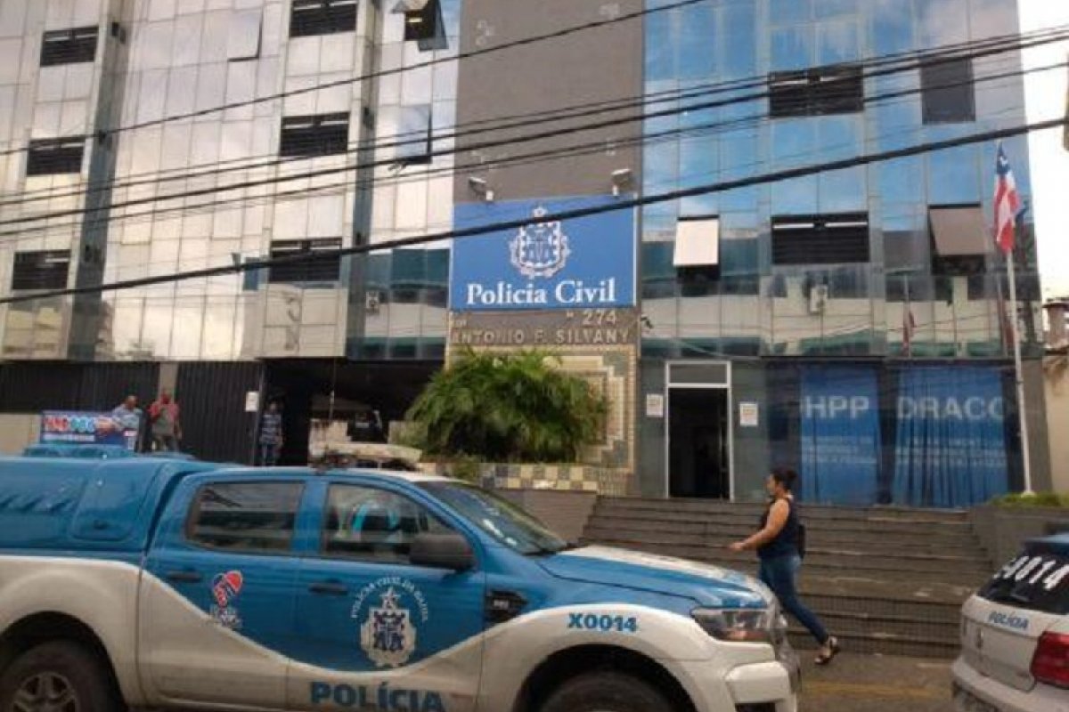 Homem e mulher são mortos a tiros no bairro Baixa de Quintas, em Salvador