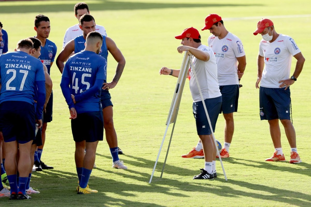 Com foco de ficar entre dez primeiros, Bahia recebe Santos na estreia do Brasileirão