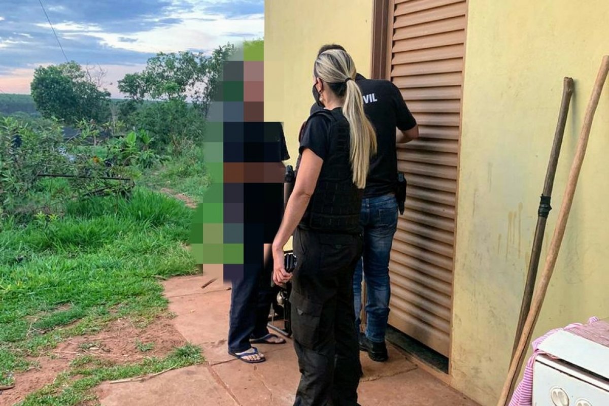 Segundo polícia, pai preso por suspeita de estuprar filhas já tinha abusado de filho de outro relacionamento