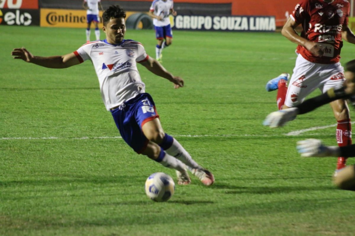 Bahia vence Vila Nova em jogo de ida da Copa do Brasil 