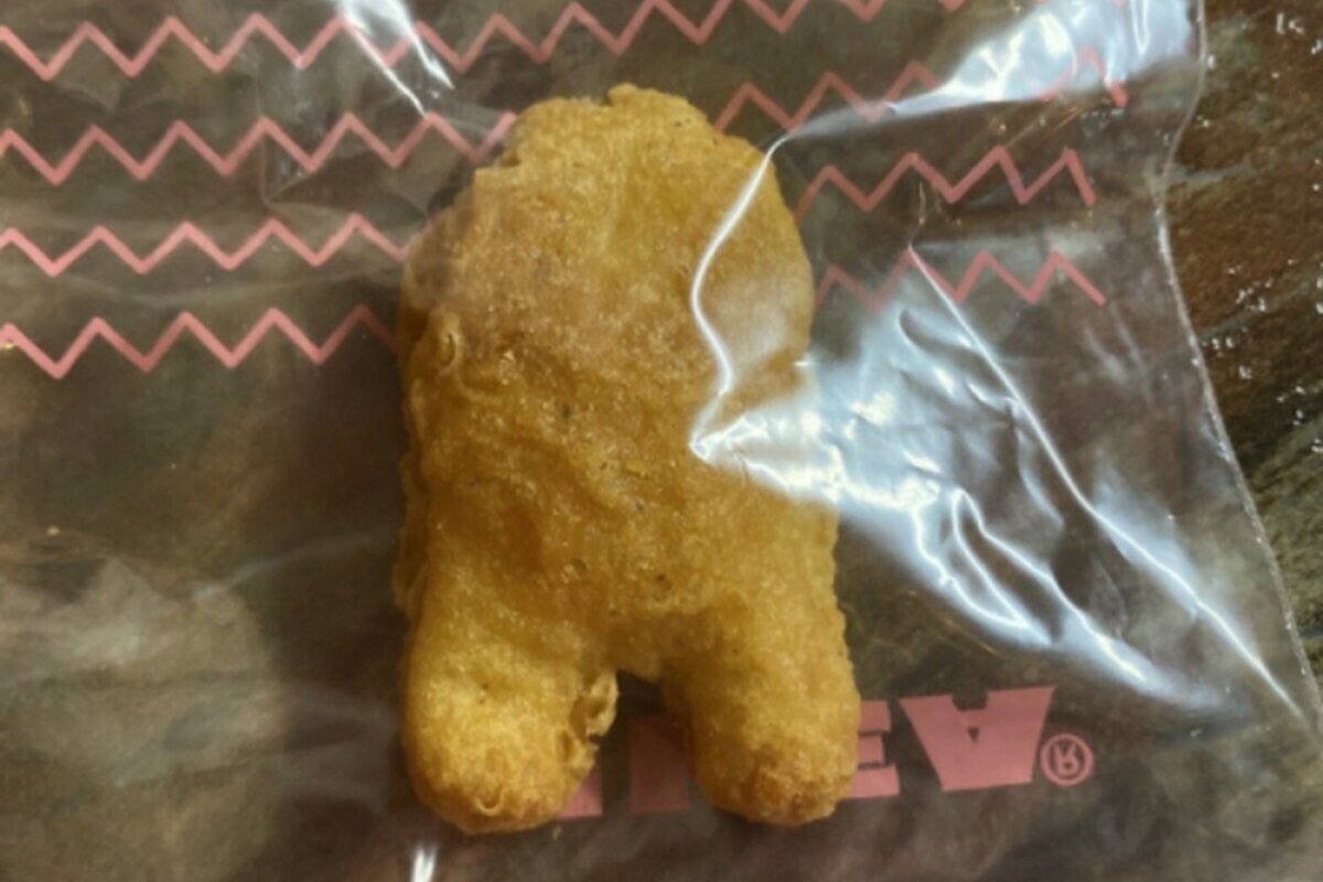 Nugget em formato de personagem do Among Us vai a leilão por R$ 250 mil