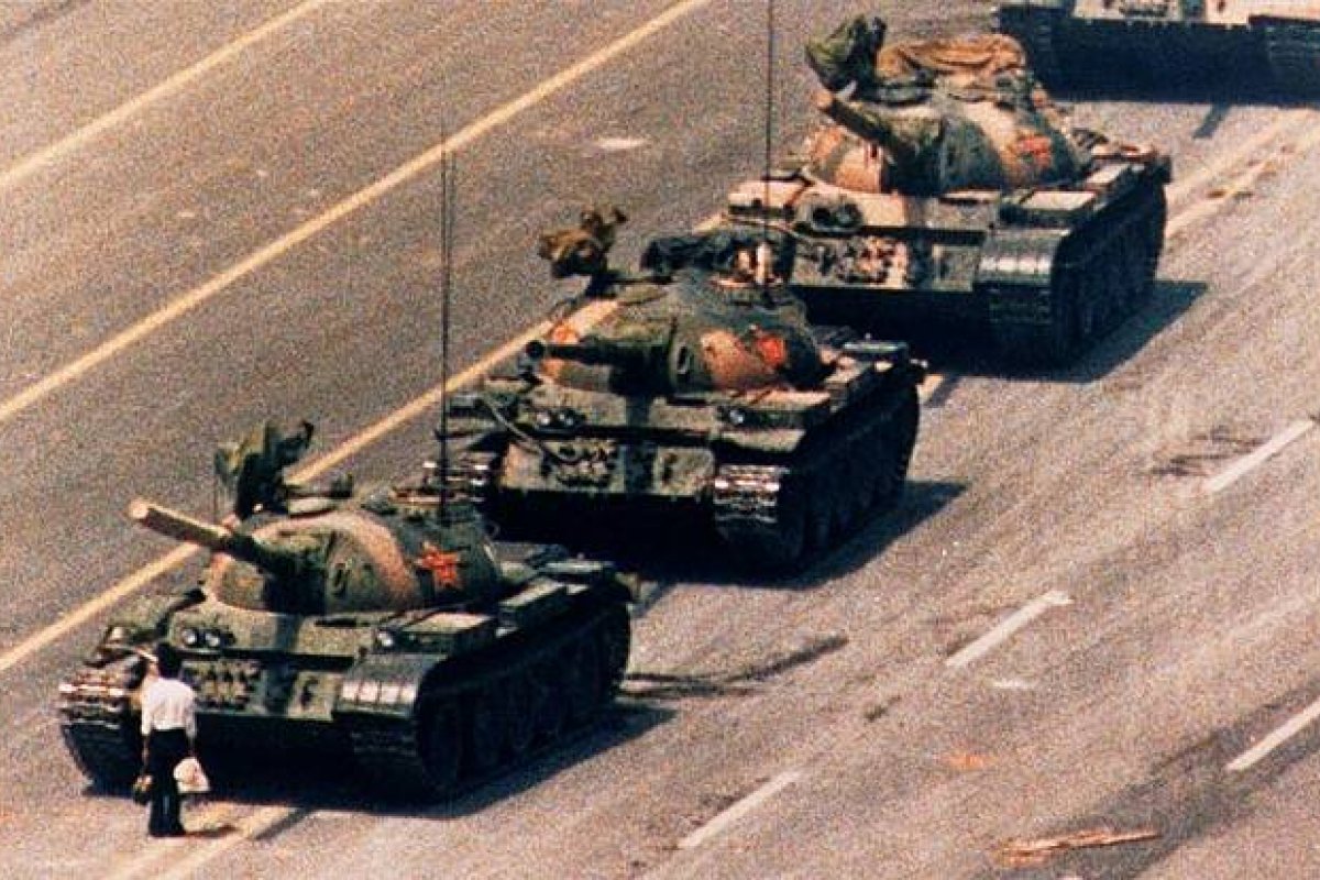 Microsoft remove imagens do 'Homem do Tanque' no aniversário da Praça Tiananmen por engano