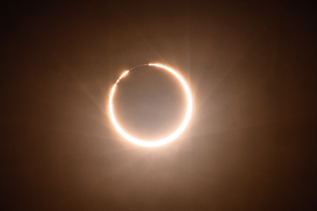 Eclipse do "anel de fogo" poderá ser avistado nesta quinta (10)