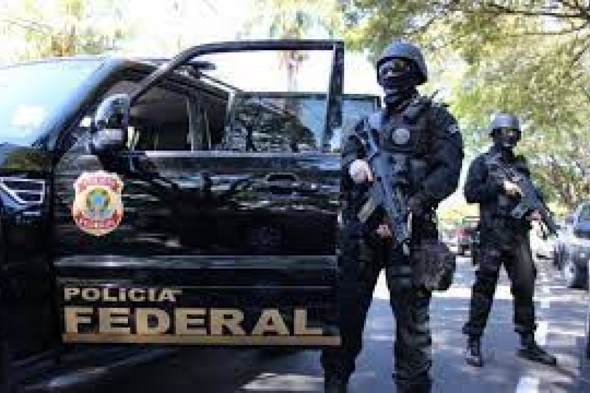 Machine Buster: PF deixam residência no Horto Florestal 