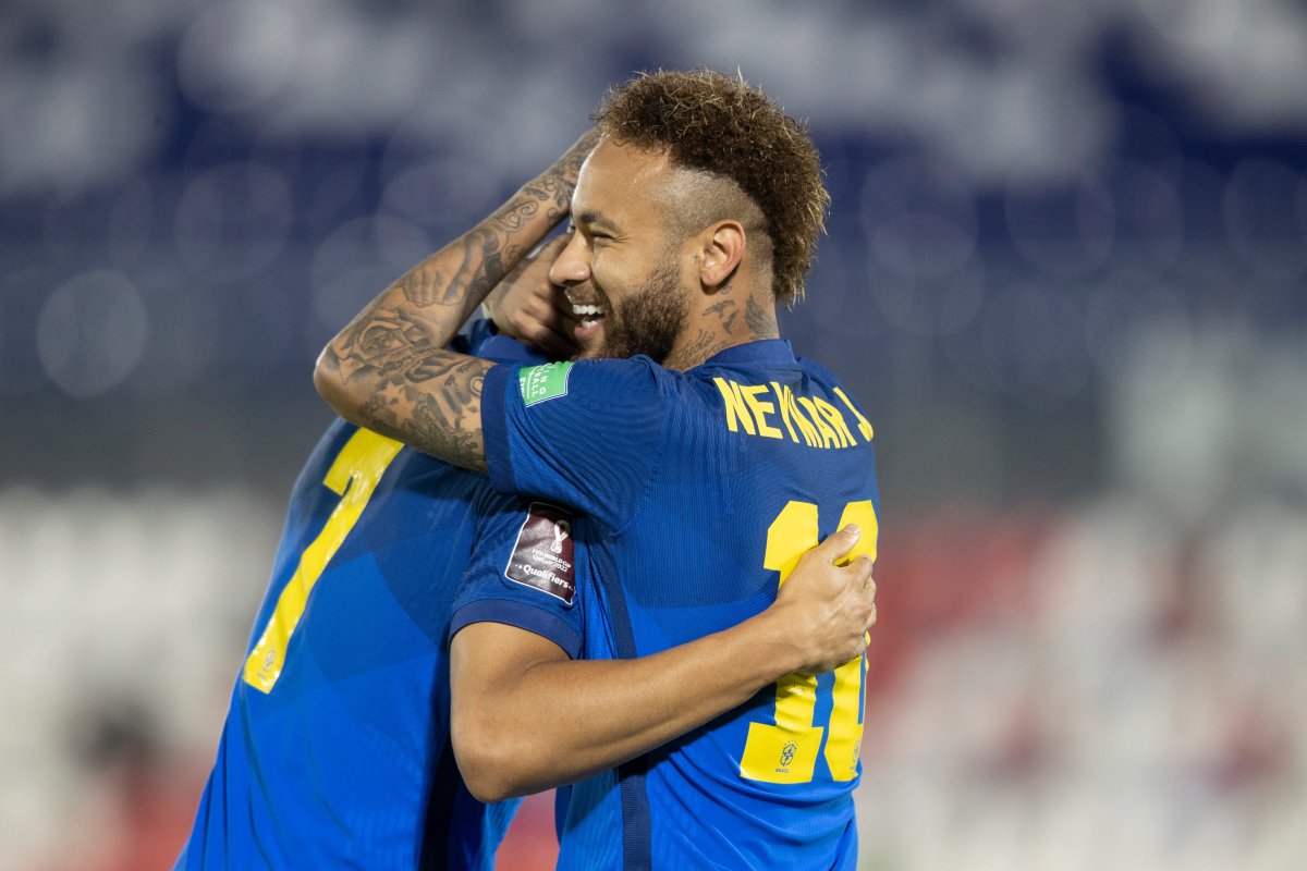 Brasil segue líder isolado ao bater Paraguai pelas Eliminatórias