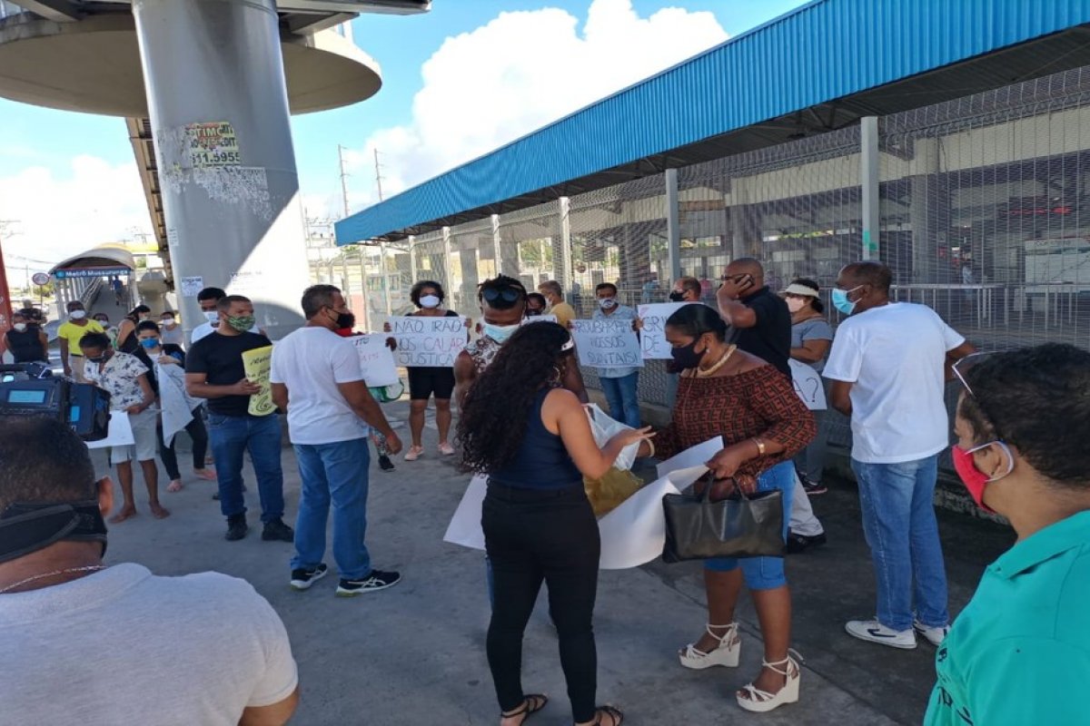 Moradores de Mussurunga fazem protesto por desmatamento de área de Mata Atlântica em obra na região