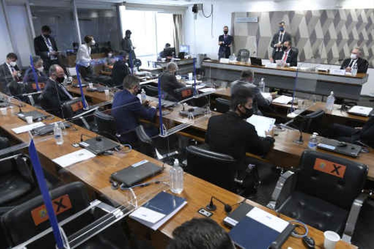 CPI da Covid pretende terminar investigações em até 90 dias, diz colunista 