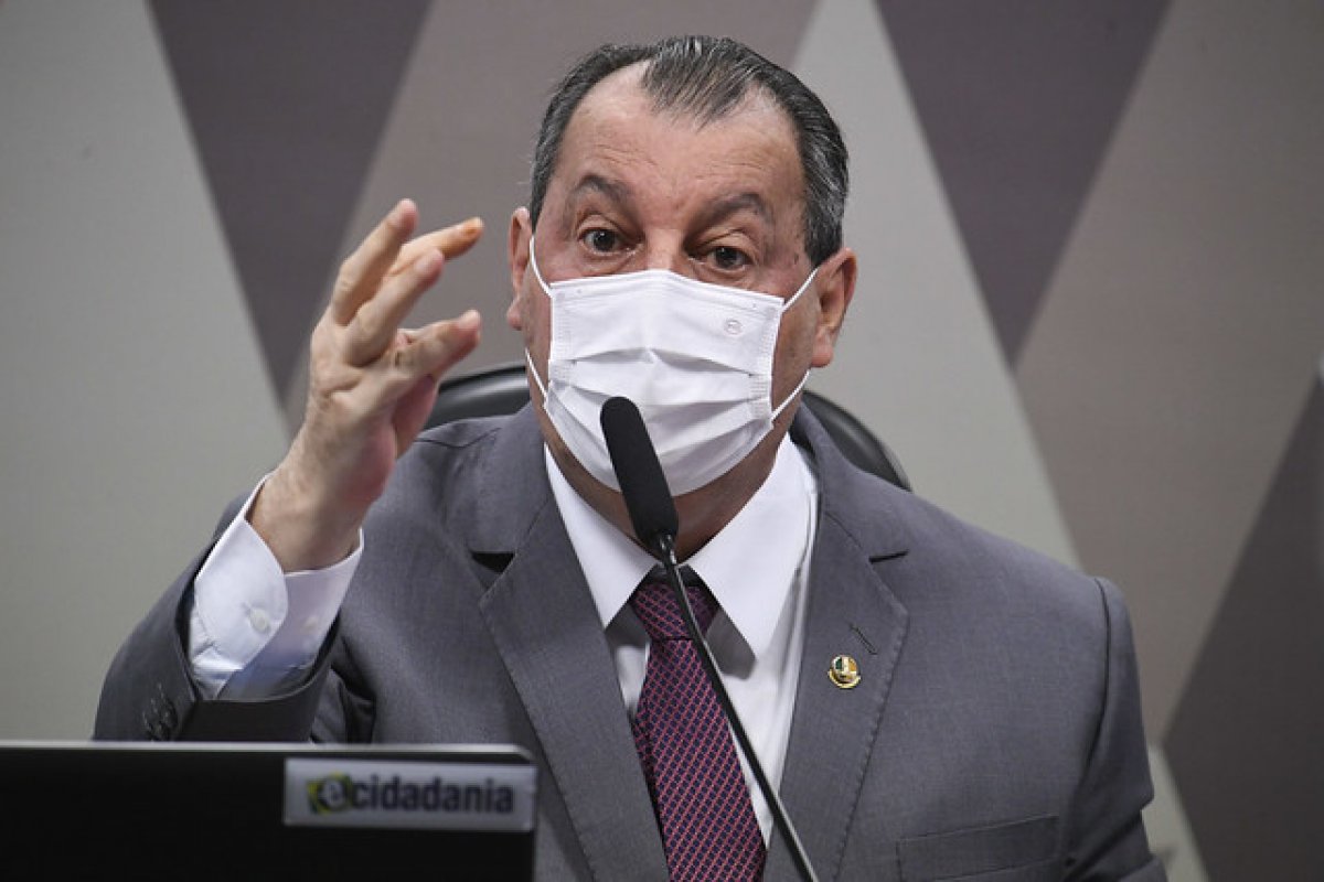 Omar Aziz diz que CPI vai recorrer do HB que permitiu ao governador do Amazonas não dar depoimento