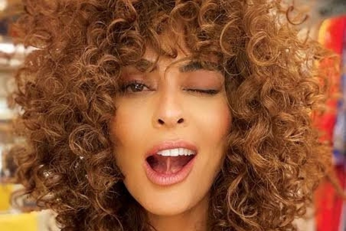 Juliana Paes e mais 15 atores da TV Globo tiveram seus contratos renovados com a emissora! 