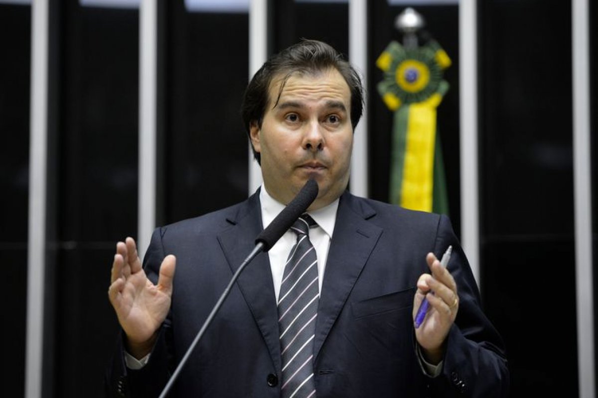Rodrigo Maia quer garantir votação de reforma da Previdência no primeiro semestre deste ano na Câmara