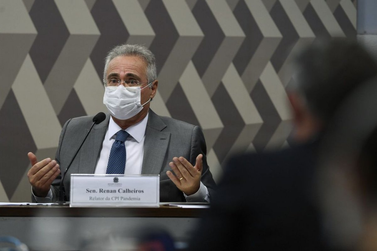 Vídeo: "Brasil tem um Jim Jones na presidência da República", diz relator da CPI da Covid